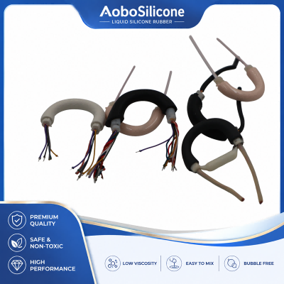 Crochet d'oreille surmoulé en silicone liquide